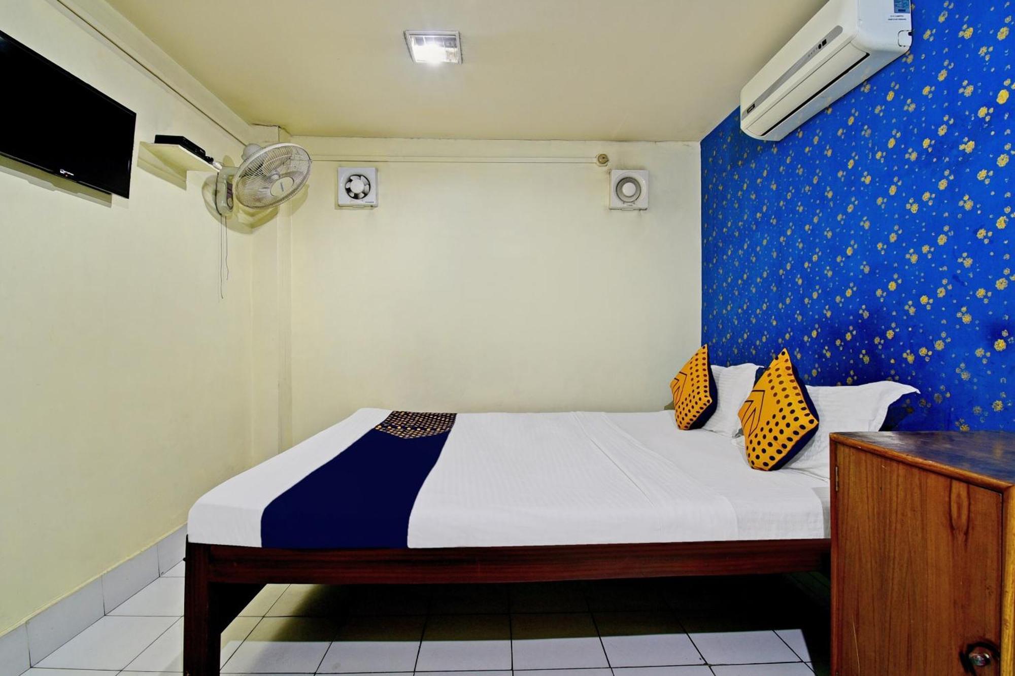 Oyo Flagship Thank You Lodge Nac Dispur Exterior foto