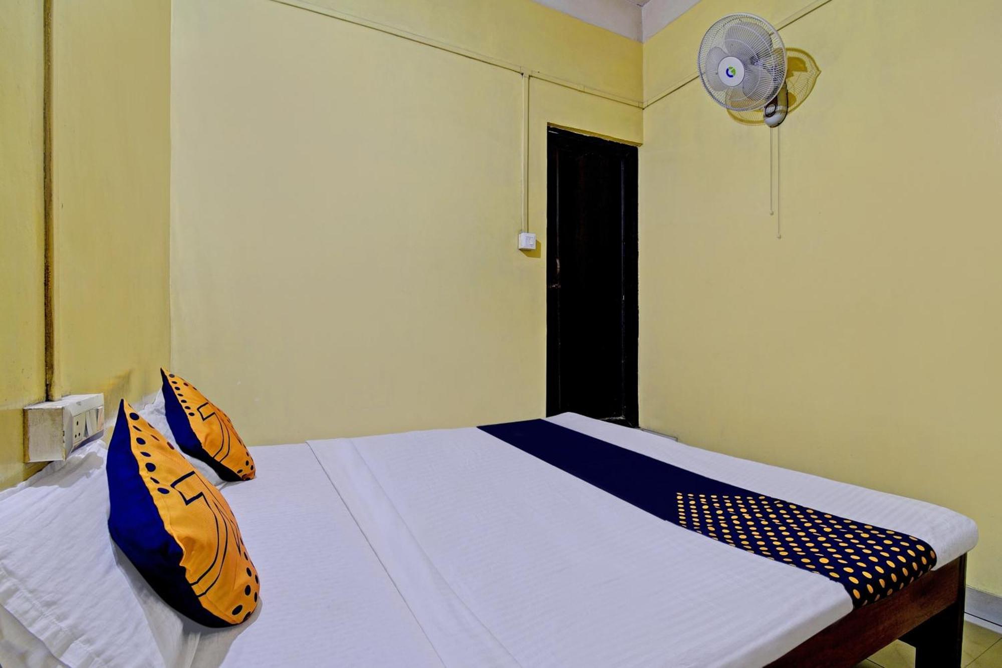 Oyo Flagship Thank You Lodge Nac Dispur Exterior foto