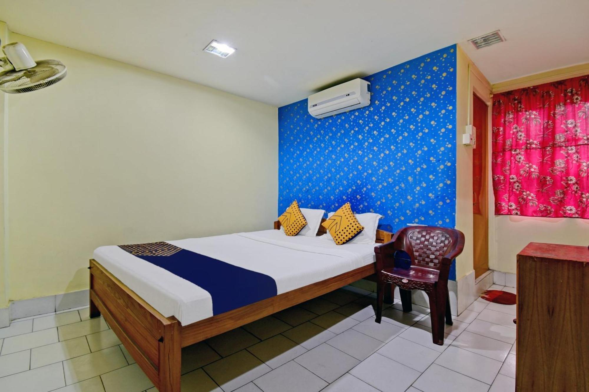 Oyo Flagship Thank You Lodge Nac Dispur Exterior foto